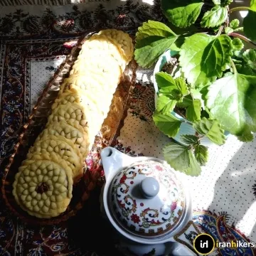 Kerman Kolompeh as a Iranian Sweet and Snack
